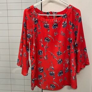 Halogen floral bell-sleeved top